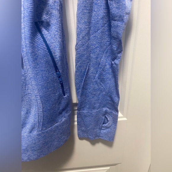 Hayden 
Womens athletic jacket 
Size Medium 
NWOT - Picture 4 of 5